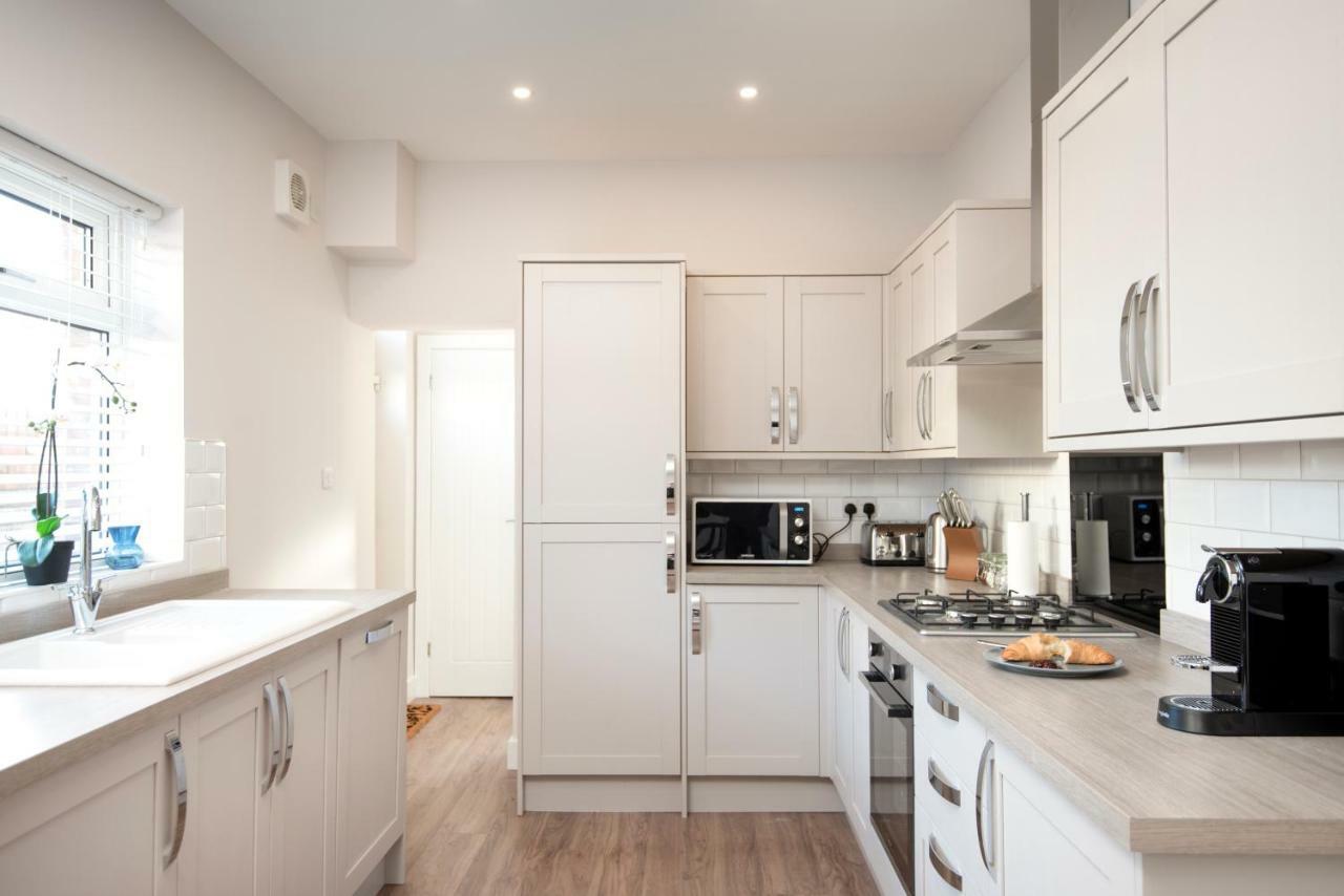 Morley Cottage - Modern 3 Bedroom, 2 Bathroom House With Garden In Southsea, פורטסמות' מראה חיצוני תמונה
