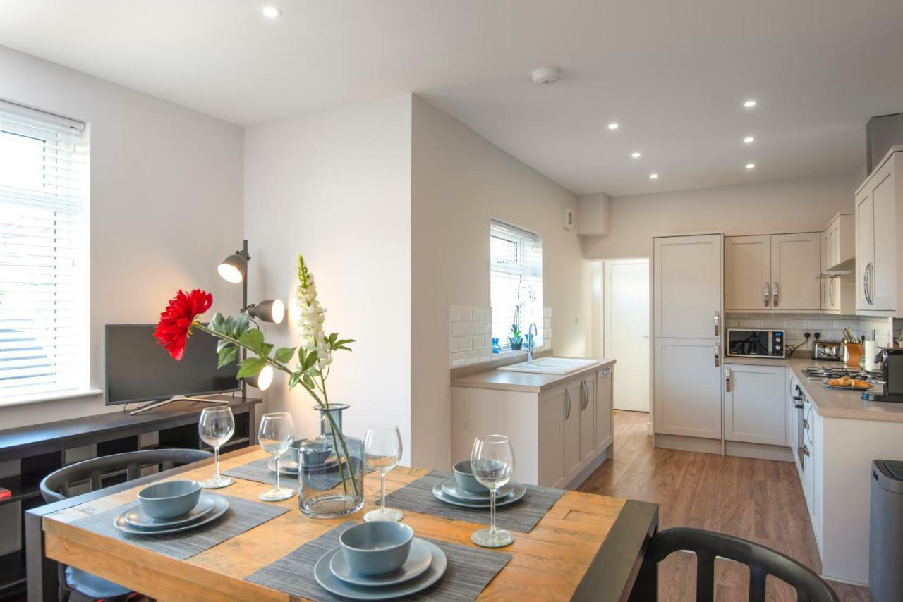 Morley Cottage - Modern 3 Bedroom, 2 Bathroom House With Garden In Southsea, פורטסמות' מראה חיצוני תמונה